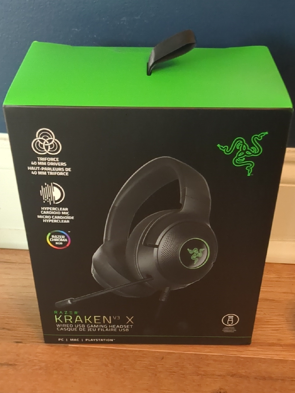 Razer Kraken V3 X Wired Gaming Headset - Black & Green Accents